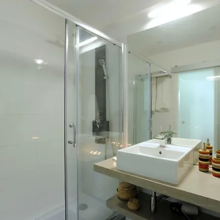 1 Bedroom Central Mocho's